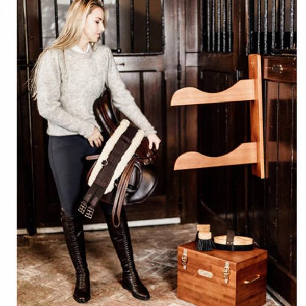 Grooming Deluxe Saddle Rack