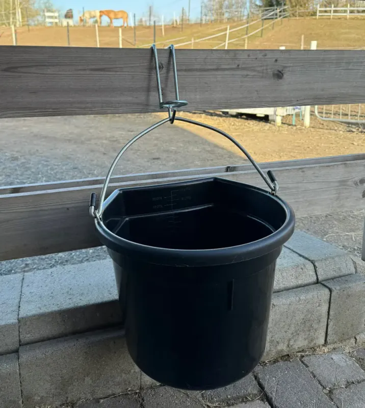 Oppheng tIl bøtte